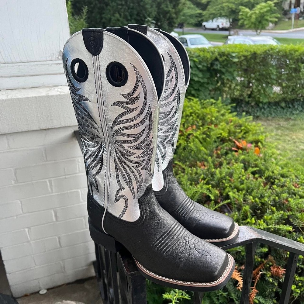 Women's Ariat Round Up Ryder Western Boot size 7.5